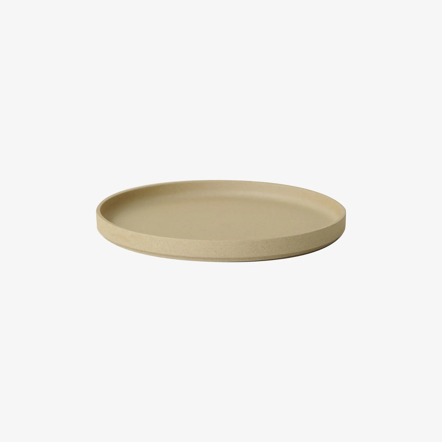 Hasami Porcelain, Plate 8 ⅝ in / 220 mm - Natural, Natural- Placewares